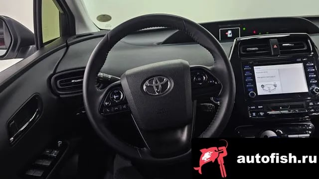 Toyota Prius Prius 4th Generation 2019 года - похожие автомобили