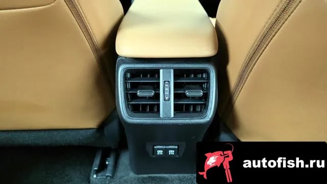 Lexus UX UX250h 2019 года - похожие автомобили