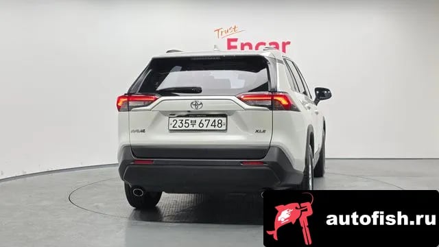 Toyota RAV4 RAV4 5th Generation 2019 года - вид 4