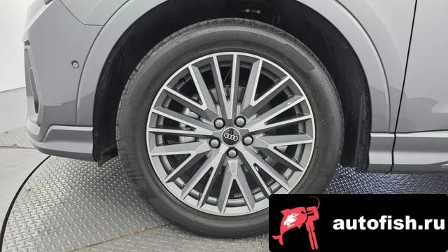 Audi Q3 Q3 (F3) 2022 года - вид 5