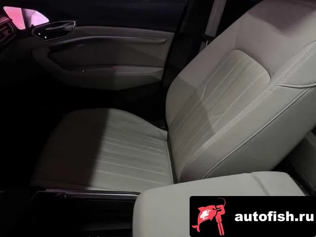 Audi e-tron e-Tron 2022 года - вид 2