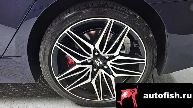 Kia Stinger Stinger Meister 2020 года - похожие автомобили