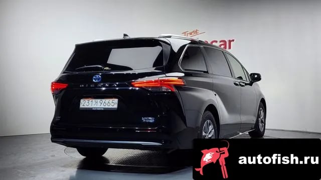 Toyota Sienna Siena 4th Generation 2021 года - вид 2