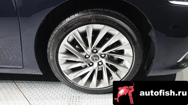 Lexus ES ES300h 7th generation 2023 года - вид 5