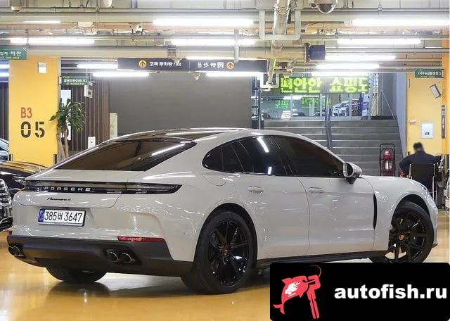 Porsche Panamera Panamera (972) 2025 года - вид 2