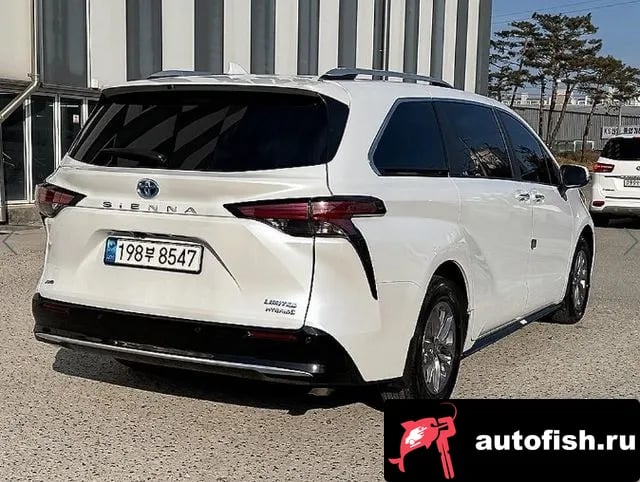 Toyota Sienna Siena 4th Generation 2022 года - вид 4