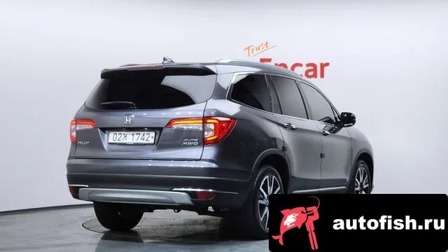 Honda Pilot Pilot 3rd generation 2019 года - вид 2