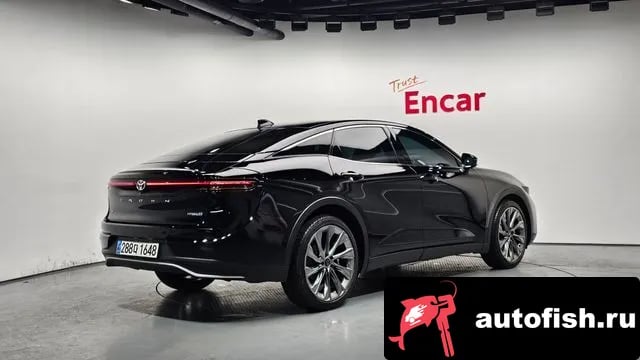 Toyota Crown Crown Crossover 2023 года - вид 2