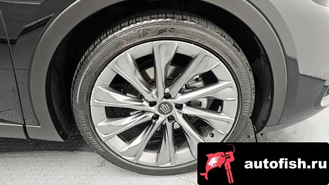 Toyota Crown Crown Crossover 2023 года - вид 5