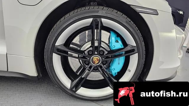 Porsche Taycan Taikan 2022 года - вид 5