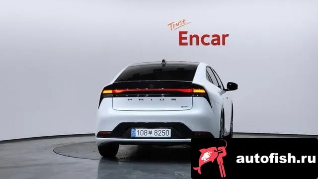 Toyota Prius Prius 5th Generation 2024 года - вид 3