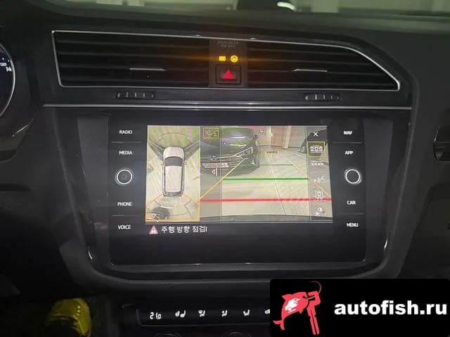 Volkswagen Tiguan Tiguan second Generation 2019 года - вид 6