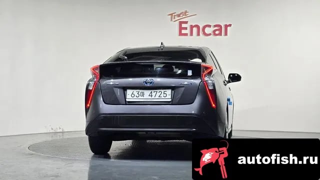 Toyota Prius Prius 4th Generation 2018 года - вид 4