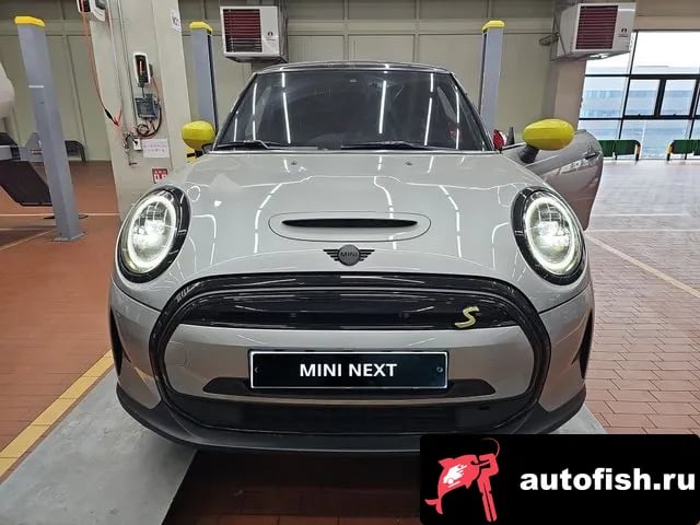 Mini Cooper Cooper Electric 2023 года - автомобиль из Южной Кореи