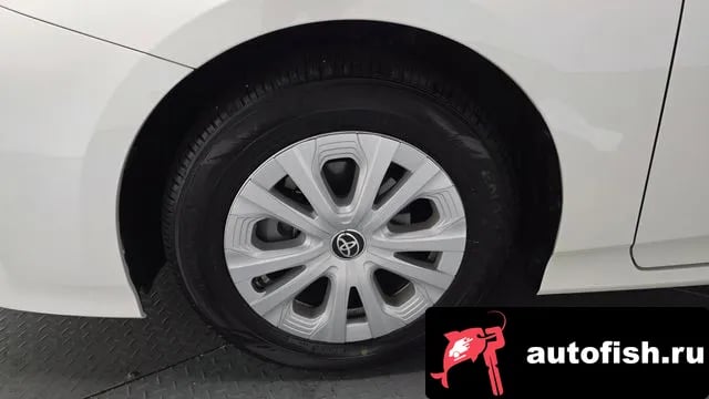 Toyota Prius Prius 4th Generation 2019 года - вид 4