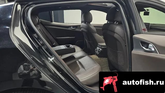 Kia Stinger Stinger 2019 года - похожие автомобили