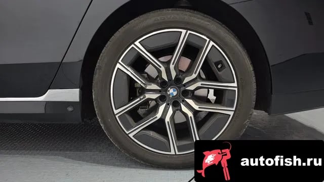 BMW 7-Series 7 Series (G70) 2024 года - вид 5