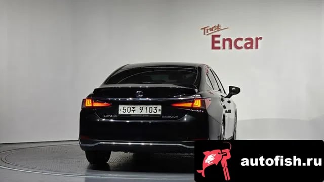 Lexus ES ES300h 7th generation 2018 года - вид 4