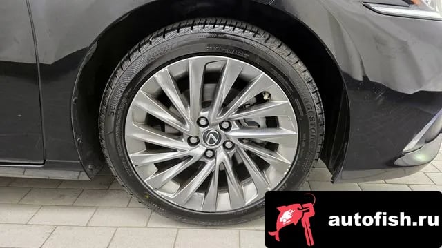 Lexus ES ES300h 7th generation 2018 года - вид 5