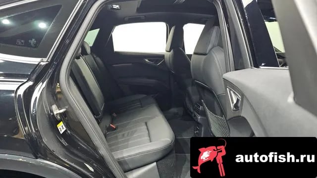 Audi Q4 e-tron Q4 e-Tron (F4) 2025 года - похожие автомобили