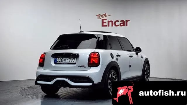 Mini Cooper Cooper S 2023 года - вид 2