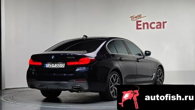 BMW 5-Series 5 Series (G30) 2022 года - вид 2