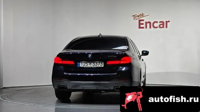 BMW 5-Series 5 Series (G30) 2022 года - вид 4