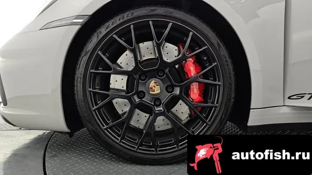 Porsche 911 911 (992) 2023 года - вид 5