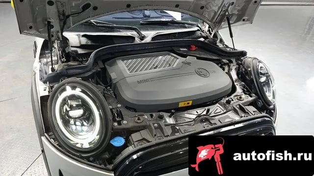 Mini Cooper Cooper Electric 2022 года - вид 6