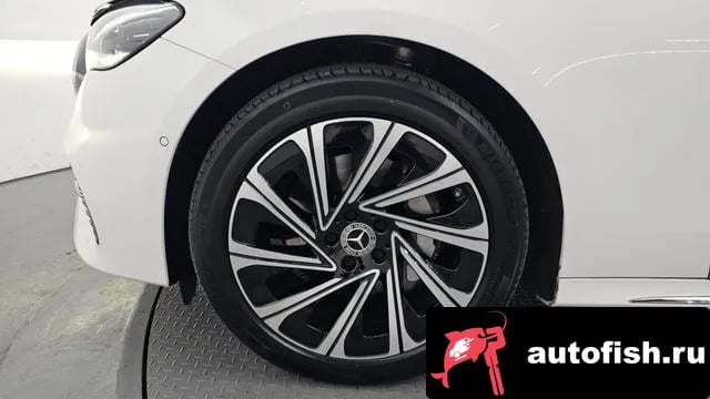 Mercedes-Benz E-Class E-Class W214 2025 года - похожие автомобили