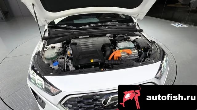 Hyundai Ioniq The New Ionic Hybrid 2019 года - вид 6