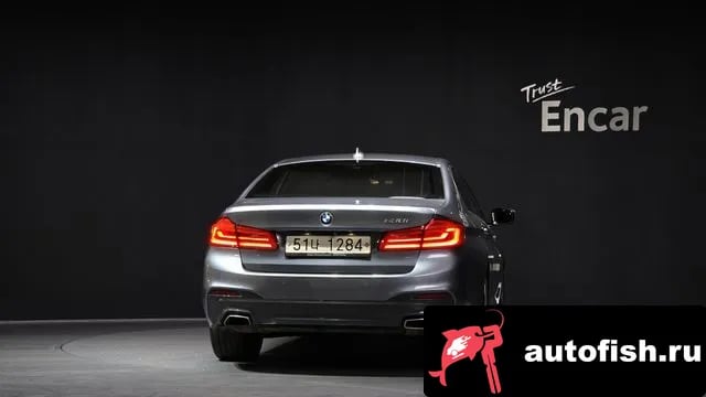BMW 5-Series 5 Series (G30) 2018 года - вид 4