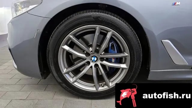 BMW 5-Series 5 Series (G30) 2018 года - вид 5