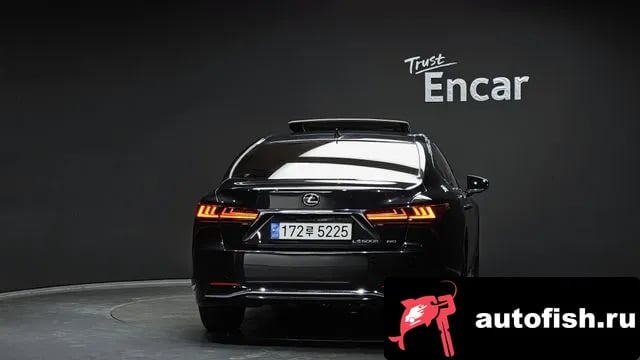 Lexus LS LS500h 5th generation 2023 года - вид 4