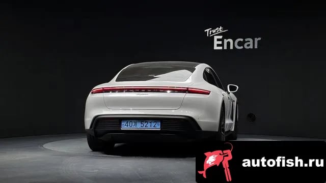 Porsche Taycan Taikan 2023 года - вид 4