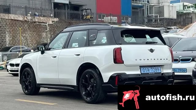 Mini Countryman Cooper Countryman Electric 3rd Generation 2025 года - вид 2
