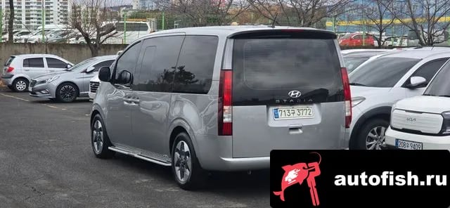 Hyundai Staria Staria 2022 года - вид 5