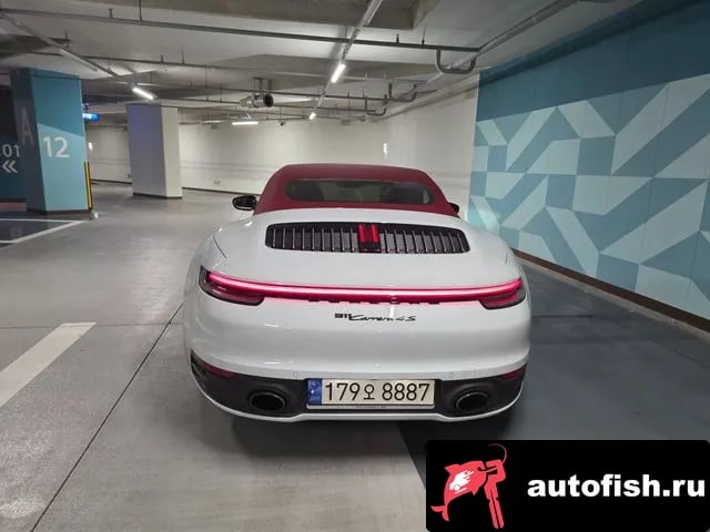 Porsche 911 911 (992) 2021 года - вид 4