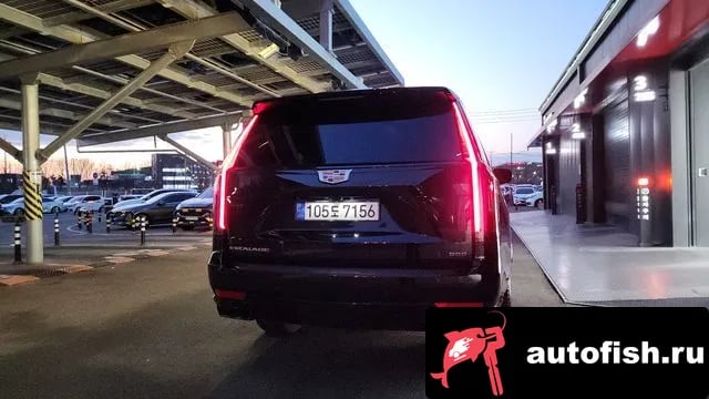 Cadillac Escalade Escalade 5th Generation 2022 года - вид 4