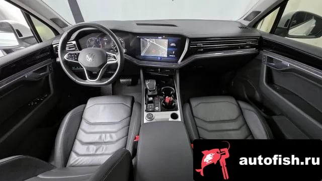 Volkswagen Touareg Tuareg 3rd generation 2020 года - похожие автомобили