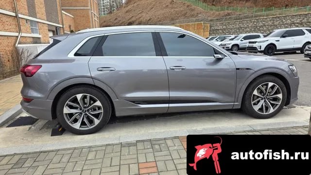 Audi e-tron e-Tron 2020 года - вид 4
