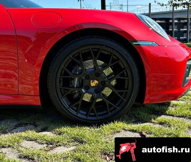 Porsche 911 911 (992) 2022 года - вид 5