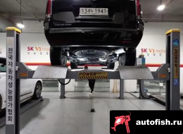 Cadillac Escalade Escalade 2019 года - вид 2