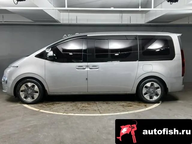 Hyundai Staria Staria 2021 года - похожие автомобили