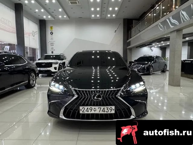 Lexus ES ES300h 7th generation 2024 года - вид 3