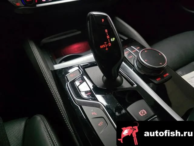 BMW 5-Series 5 Series (G30) 2019 года - вид 5