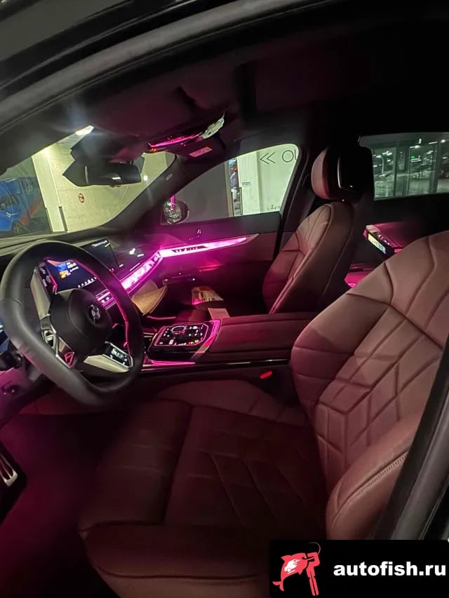 BMW 7-Series 7 Series (G70) 2025 года - похожие автомобили