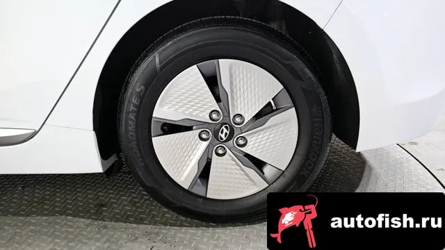 Hyundai Ioniq The New Ionic Hybrid 2020 года - вид 5