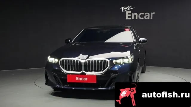 BMW 5-Series 5 Series (G60) 2025 года - вид 3