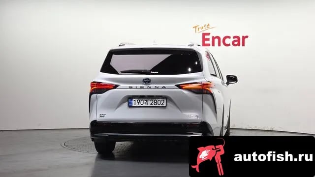 Toyota Sienna Siena 4th Generation 2024 года - вид 4